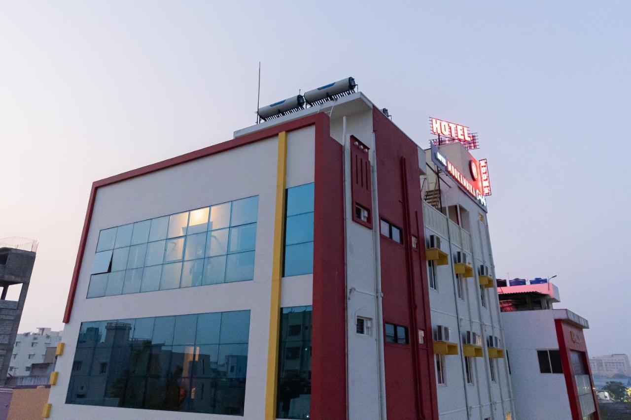 Hotel Mookambika Comforts Tirupati Exterior foto