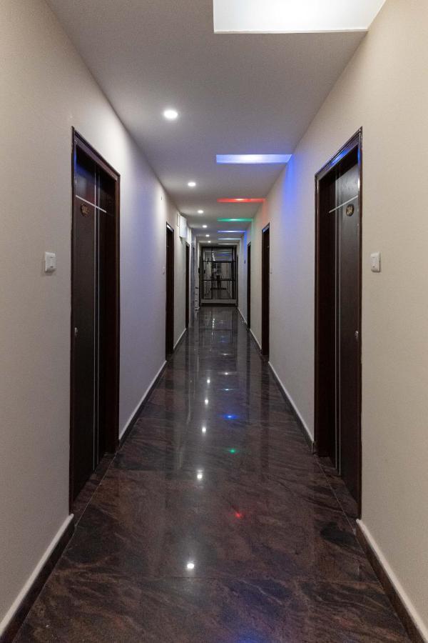 Hotel Mookambika Comforts Tirupati Exterior foto